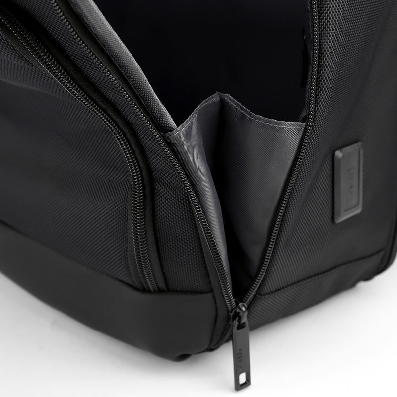 Men's Backpacks MBP25C40 - Vacuum Compression backpacks, Gun Bags, Tactical Bags MOQ From 24pcs | BaystorySupply